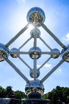 Atomium Overheats and Forced to Close Early - Brussels