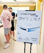 World's Lightest Foldable Phone VIVO X Fold5