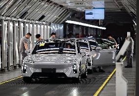 Production Line of New Energy Vehicle - China