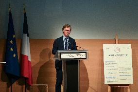 Signing of the Charter of Commitment by Companies Mobilised for Child Protection in Paris FA