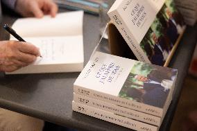 Michel Barnier Signed His Book - Nice