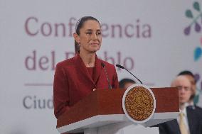 Mexican President Claudia Sheinbaum Holds Briefing Conference - Mexico