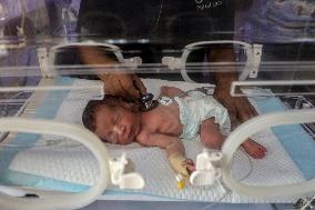 Premature Baby Treated at Al-Aqsa Hospital