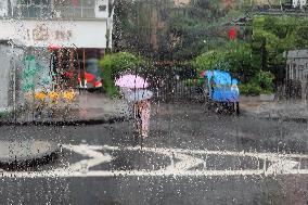 Rainstorm Yellow Alert in Chengdu