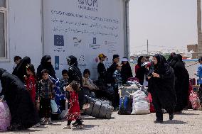Afghan Immigrants Expelled From Iran