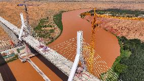 Heishan Gorge Yellow River Grand bridge Construction - China