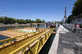 Construction of safe bathing area for swimming in the Seine - Paris RL