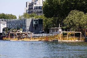 Construction of safe bathing area for swimming in the Seine - Paris RL