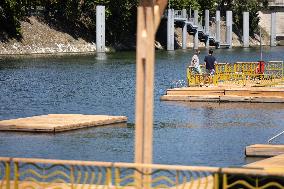 Construction of safe bathing area for swimming in the Seine - Paris RL