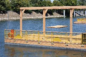 Construction of safe bathing area for swimming in the Seine - Paris RL