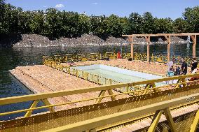 Construction of safe bathing area for swimming in the Seine - Paris RL