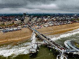 Thunderstorms Sweep Through Scheveningen as Heat Gives Way - The Hague