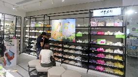 Crocs Store