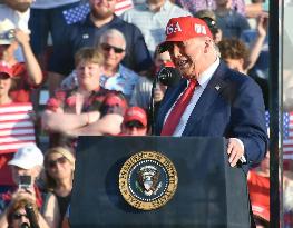 Trump makes speech in Iowa