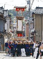 Lantern festival in quake-hit central Japan town