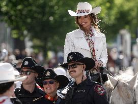 Shania Twain At Calgary Stampede Parade - Canada