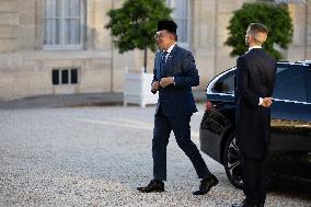 Emmanuel Macron Welcomes Malaysian Prime Minister - Paris RL