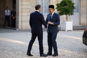 Emmanuel Macron Welcomes Malaysian Prime Minister - Paris RL