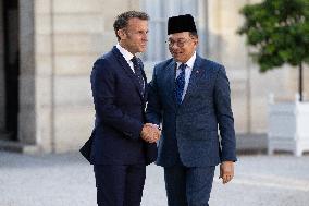 Emmanuel Macron Welcomes Malaysian Prime Minister - Paris RL