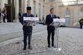 Emmanuel Macron Welcomes Malaysian Prime Minister - Paris RL
