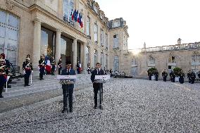 Emmanuel Macron Welcomes Malaysian Prime Minister - Paris RL