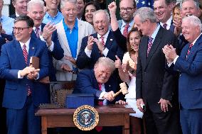 Donald Trump signs "Big Beautiful Bill" - Washington