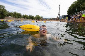 Opening day of the Grenelle Seine bathing site - Paris RL