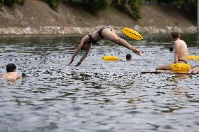 Opening day of the Grenelle Seine bathing site - Paris RL