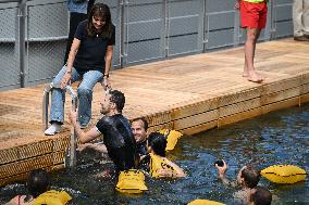 Opening Day Of The Grenelle Seine Bathing Site - Paris