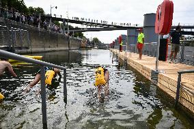 Opening Day Of The Grenelle Seine Bathing Site - Paris