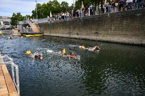 Opening Day Of The Grenelle Seine Bathing Site - Paris