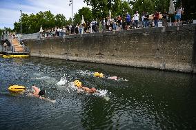 Opening Day Of The Grenelle Seine Bathing Site - Paris