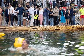 Opening day of the Pont Marie Seine bathing site - Paris RL