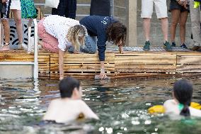 Opening day of the Pont Marie Seine bathing site - Paris RL