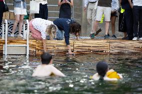 Opening day of the Pont Marie Seine bathing site - Paris RL
