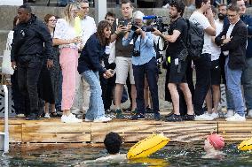 Opening day of the Pont Marie Seine bathing site - Paris RL