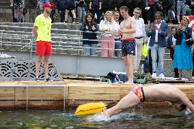 Opening day of the Pont Marie Seine bathing site - Paris RL