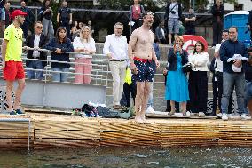 Opening day of the Pont Marie Seine bathing site - Paris RL