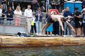 Opening day of the Pont Marie Seine bathing site - Paris RL