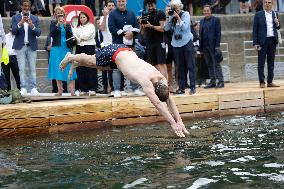 Opening day of the Pont Marie Seine bathing site - Paris RL
