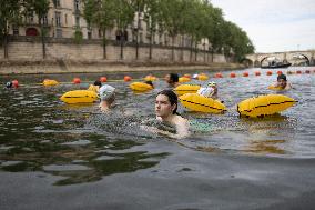 Opening day of the Pont Marie Seine bathing site - Paris RL