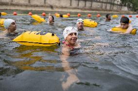 Opening day of the Pont Marie Seine bathing site - Paris RL