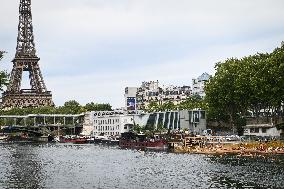 Swimming spot near the Eiffel Tower in Paris FA