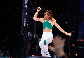 MELANIE C