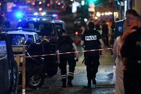 Motorist Drives Her Car By Accident  Into A Terrace - Paris