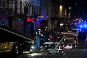 Motorist Drives Her Car By Accident  Into A Terrace - Paris
