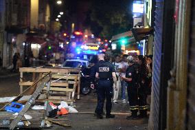 Motorist Drives Her Car By Accident  Into A Terrace - Paris