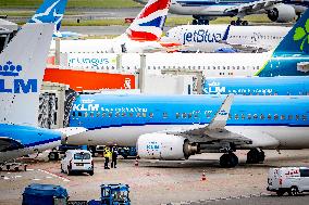 KLM Ground Staff Are Not Allowed To Strike - Netherlands