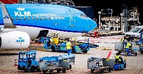 KLM Ground Staff Are Not Allowed To Strike - Netherlands