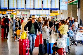 Illustration - Summer Holidays Airport Departures